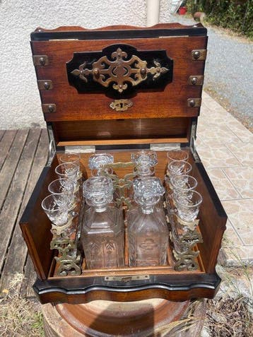 Drankkast (21) - Kristal, hard hout