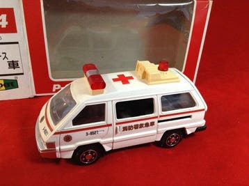Yonezawa Diapet - made in Japan 1:43 - Model sportwagen -