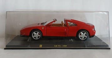 Centauria 1:24 - Model sportwagen (5) - Lotto con 5 Ferrari, Hobby en Vrije tijd, Nieuw