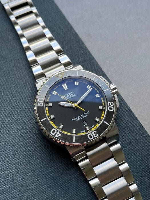Oris - Aquis Date - 01 733 7653 4127-07 8 26 01PEB - Homme -, Handtassen en Accessoires, Horloges | Heren