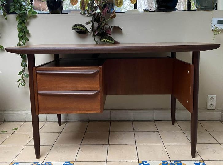 Vintage bureau, Huis en Inrichting, Bureaus