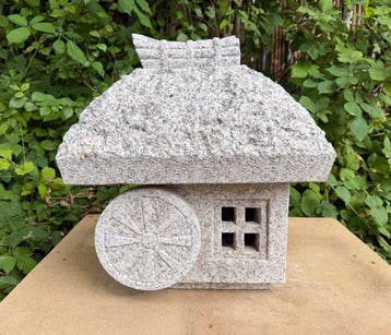 Tuinlantaarn in de vorm van een rieten huis - Graniet -