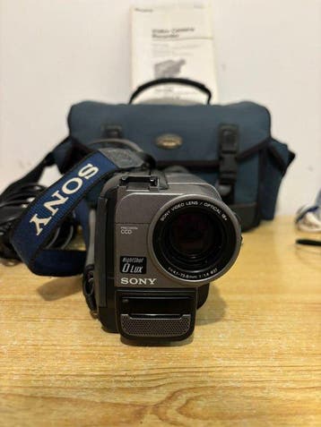 Sony CCD-TR845E Video8 camera