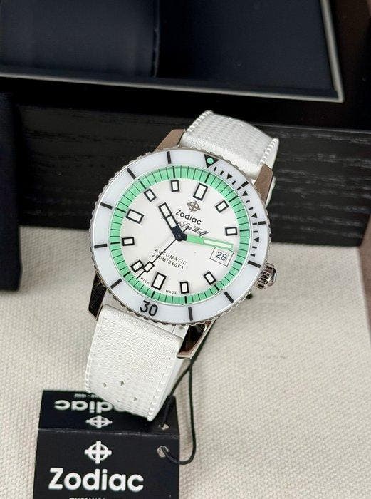 Zodiac - Super Sea Wolf Compression Diver Automatic Date, Bijoux, Sacs & Beauté, Montres | Hommes