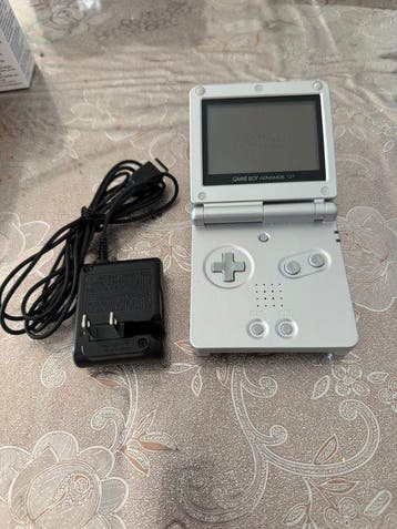 Nintendo - Gameboy Advance SP - Game Boy Advance SP -