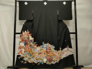 Door kunstenaar gesigneerde Kurotomesode-kimono - pure