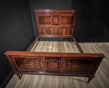 Lit (4) - Bois - Ancien lit Louis XVI