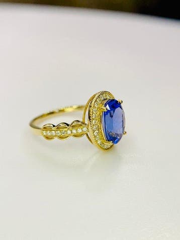 Ring - 14 karaat Geel goud - 3.33ct. tw. Tanzaniet - Diamant, Nieuw