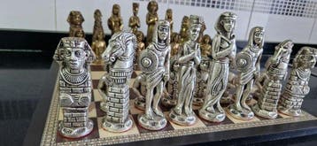 Schaakspel - Ajedrez egipcio con piezas de Lujo -