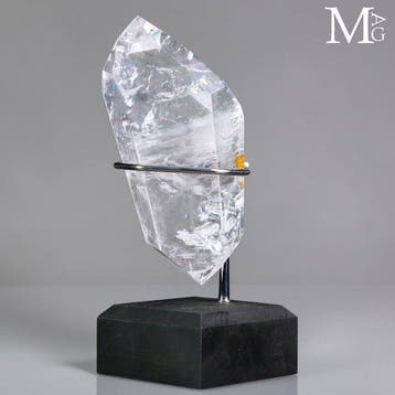 Dubbelterminated bergkristal met uitzonderlijke helderheid