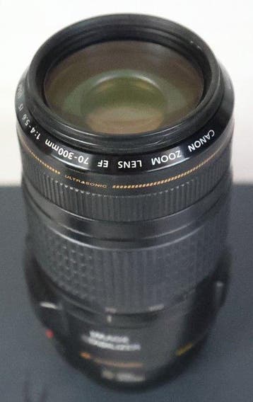 Canon EF 70-300mm 1:4-5.6 IS USM incl. accessoires