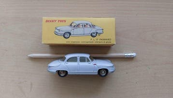Dinky Toys 1:43 - Voiture miniature - P.L. 17 Panhard