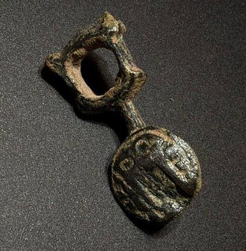 Viking periode Brons Zeldzame hanger met een abstract beeld
