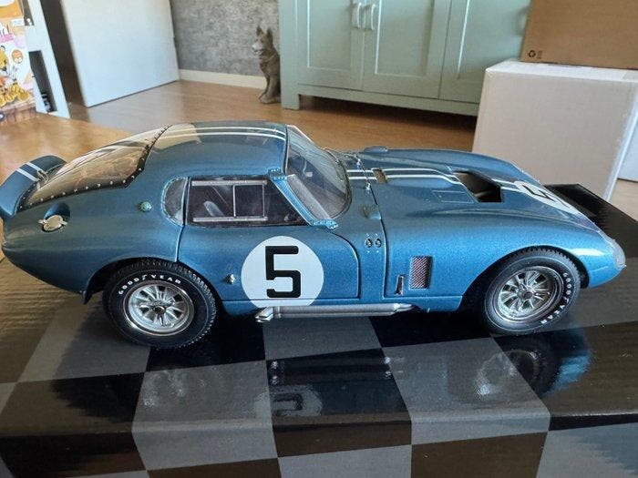 Exoto 1:18 - Model sportwagen - Exoto 1:18 Shelby Cobra, Hobby en Vrije tijd, Modelauto's | 1:5 tot 1:12