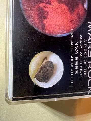 Martian Shergottite meteoriet Exemplaar - 0.55 g, Verzamelen