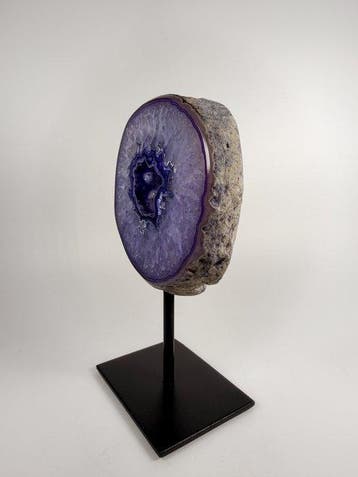 Agate avec géode de cristal de roche sur socle Géode -, Collections