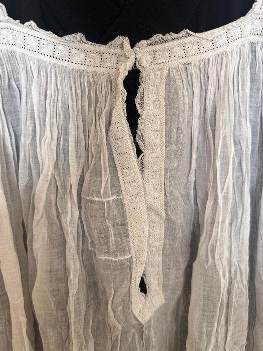 Surplis van een prelaat in Alençon-kant - Antiek - Katoen -, Antiek en Kunst, Kunst | Niet-Westerse kunst