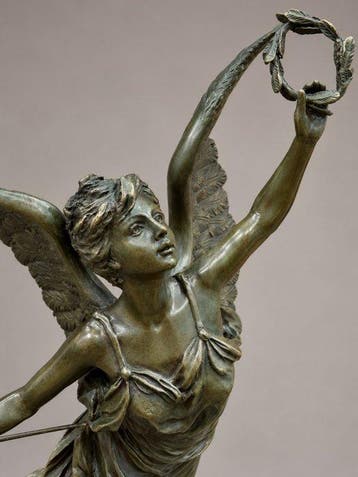 Sculpture, XXL - Allegorie van de Overwinning met trompet &