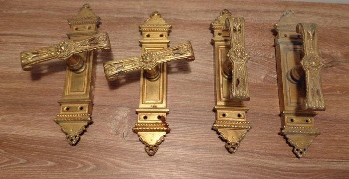 Art nouveau Quincaillerie de porte (4) - 1800-1850 - 4, Antiek en Kunst, Curiosa en Brocante
