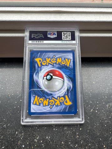Pokémon - 1 Graded card - Ivysaur #30 Première édition - PSA
