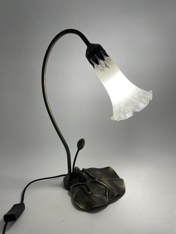 Lamp - Waterlelie lamp – matglas-tulip en gepatineerd