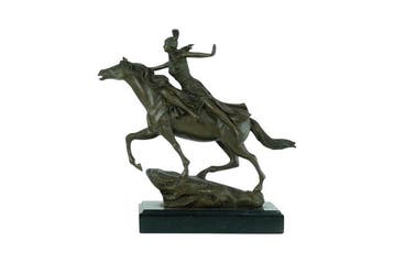 Claire Jeanne Roberte Colinet - after - sculptuur, Valkyrie
