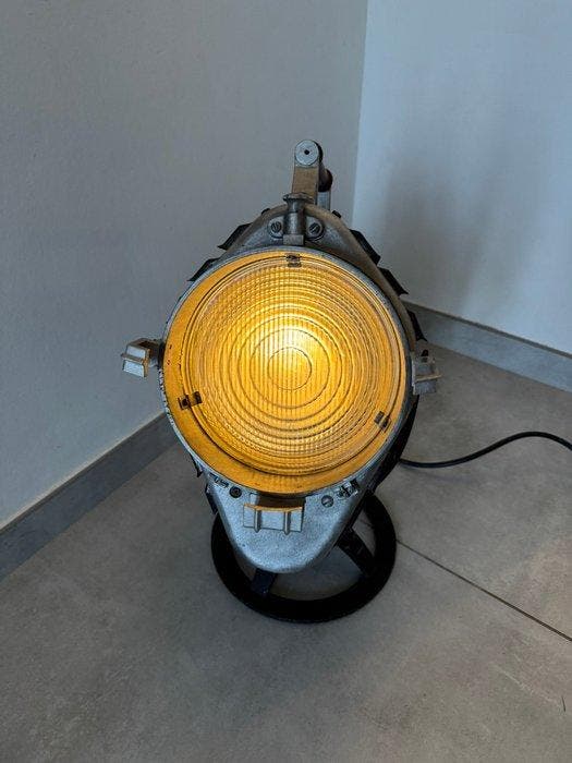 Dösa - Theaterlamp - onbekend - Aluminium, Metaal, Glas,, Antiquités & Art, Antiquités | Éclairage
