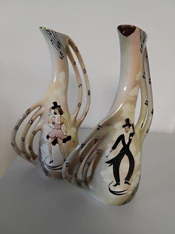 Vaas (2) - Keramiek - Een paar vintage vazen., Antiek en Kunst