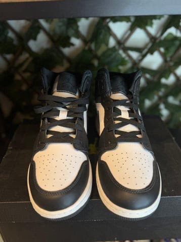 Nike - Air Jordan 1 Mid - Sneakers - Maat: EU 40 - Nieuw met, Vêtements | Hommes