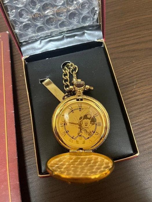 New Years Eve Celebration 2002 Commemorative Pocket Watch –, Verzamelen, Disney