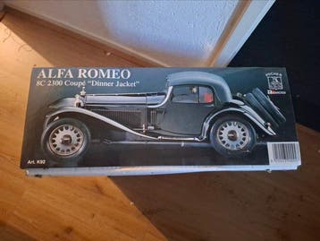 Pocher 1:8 - Modelauto - Alfa Romeo 8C 2300 Coupé Dinner