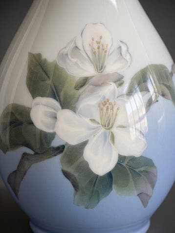 Vase - Un vase balustre en porcelaine Royal Copenhagen «