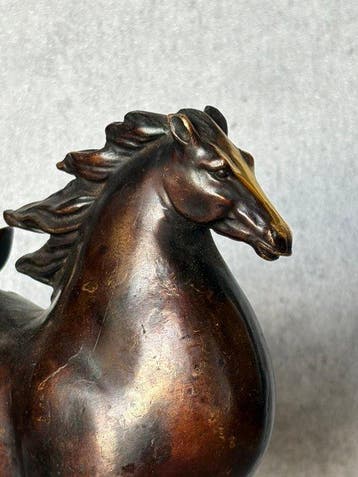 Paard met goudbaar - Brons - China (Zonder minimumprijs)