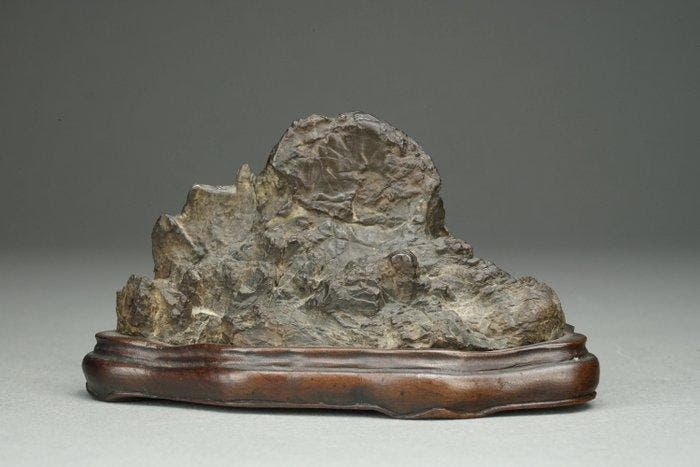 Scholar’s Rock - Yingdeshi () - “Horizontal Mountain”, Antiek en Kunst, Antiek | Overige Antiek