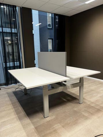 Ahrend Duo Zit Sta Bureaus - Refurbished, Huis en Inrichting, Bureaus, Elektrisch, Nieuw