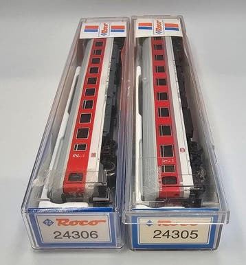 Roco N - 24305, 24306 - Modeltrein personenwagen (2) - Avmz, Hobby en Vrije tijd, Nieuw