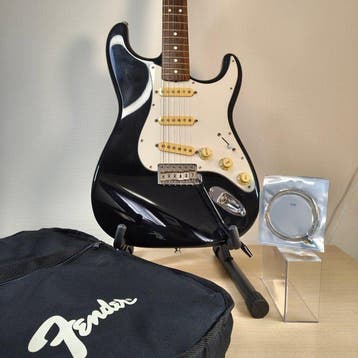 Fender - Stratocaster - - Guitare électrique - Japon, Musique & Instruments, Instruments à corde | Guitares | Acoustiques