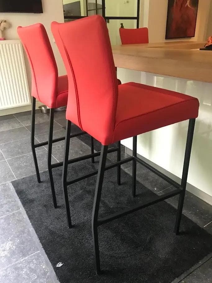 Set van 2 leren barstoelen - rood leer, Maison & Meubles, Tabourets de bar, Enlèvement ou Envoi