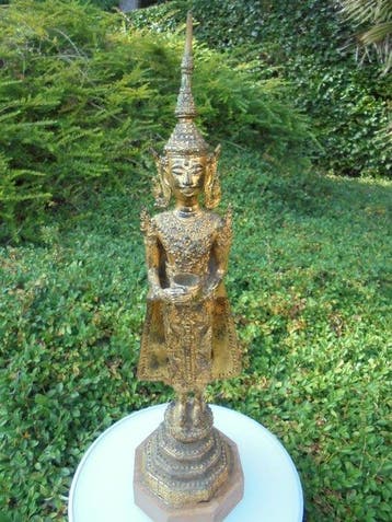 Grote Staande Boeddha Rattanakosin style met aalmoeskom -