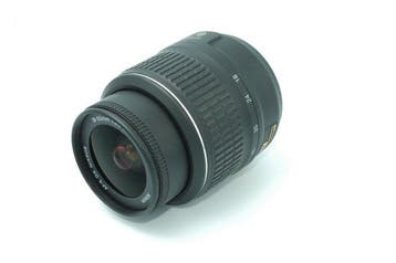 Nikon AF-S DX NIKKOR 18-55mm 1:3.5-5.6G VR Objectif