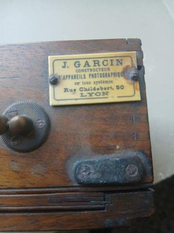 J. Garcin Lyon 19th-Century Mahogany Folding Field Camera -, Nieuw