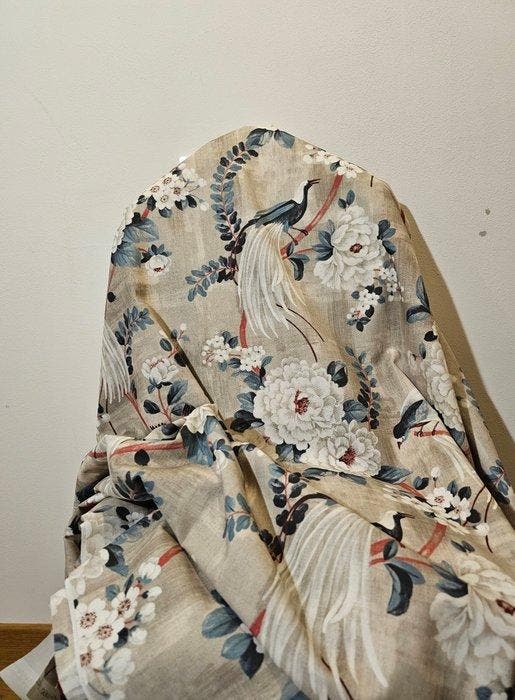 Stof New Chinoiserie Imperial garden Birds Limited edition, Antiek en Kunst, Antiek | Tapijten, Tafelkleden en Textiel