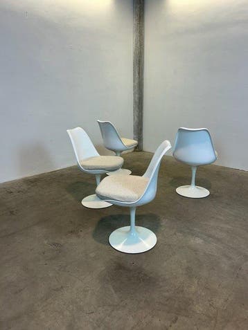 Knoll - Eero Saarinen - Chaise (4) - Chaise tulipe - Fibre