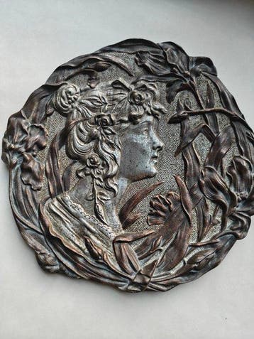 Magnifique ensemble de 2 plaques murales antiques de style