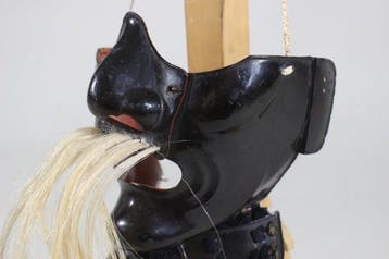 Harnas - Japan - E3-270 Tetsu Kurourushinuri Menpo van, Antiek en Kunst