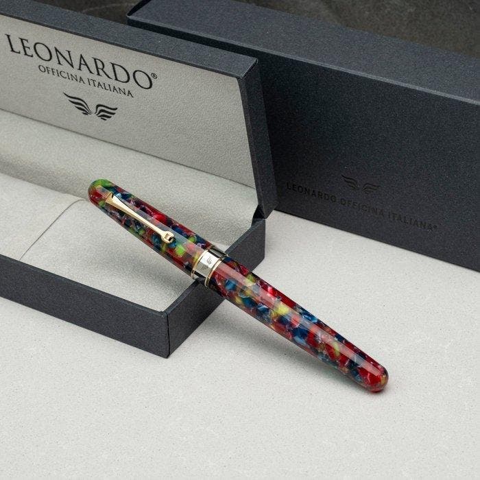 Leonardo Officina Italiana - Virtuosa Crystal gold trim -, Verzamelen, Pennenverzamelingen