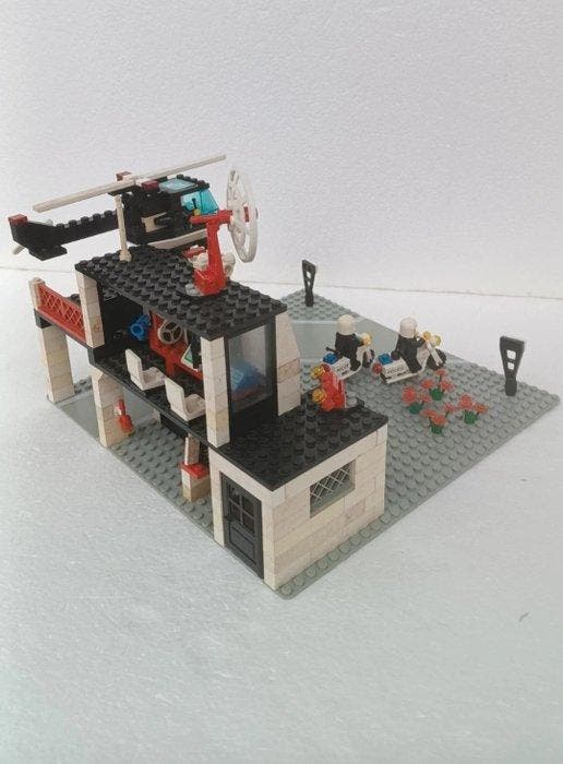 Lego Set - 6386 - Ville, Classic Town - Police Command Base, Enfants & Bébés, Jouets | Duplo & Lego