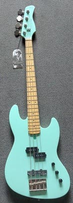 Sire Marcus Miller - U5+ shortscale mintgreen - -, Nieuw