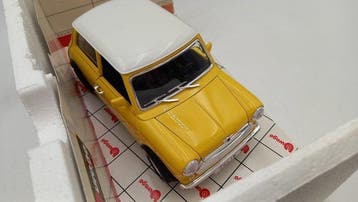 Bburago 1:18 - Modelauto - Mini Cooper - (cod.H9), Nieuw