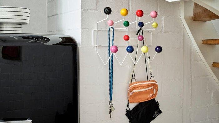 Vitra - Charles & Ray Eames - Kapstok - Verdorie - Hout,, Antiquités & Art, Antiquités | Meubles | Chaises & Canapés